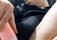 Eresu, le passionnÃ© de vibromasseur et de sous-vÃªtements sexy