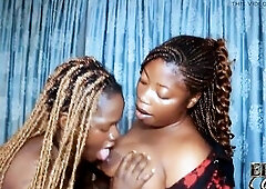2 Moist Lesbo Giving a kiss Turns Into Snatch Licking Session