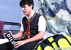 Aroused studs Asher Day and Harley Xavier dildo drill their butts