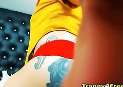 Couple Shemale Horny Sucking Big Dick