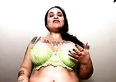 INDEBITATO PER I MIEI PIEDI SPORCHI