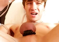 Youngster Cody Pumps his Culo