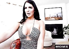 Alexa Payne Teases "Ask Mama Everything Wicked" Playing Hot Alexa Game With Stepson