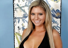 Blindfolded chick Brianna Brooks stimulates a nice big dick