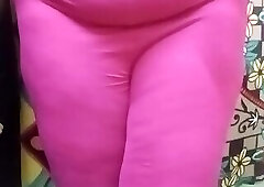 tamil sexy aunty nude dancing video. beautiful leg and boobs shaking