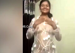 Sexy Bhabhi Shows Her Boobs And Pussy