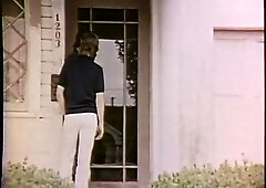 Retro 80s pornography with unbelievable suck act in couch