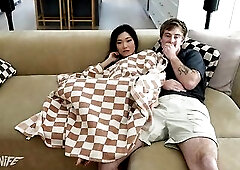 This babe secretly took the fucking-rubber off - Lucy Mochi