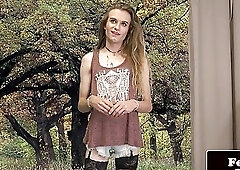 Amateur trap fingering her tight asshole