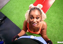 Mimi Curvaceous In Gets Her Cocoa Pussy Fucked Balls Deep