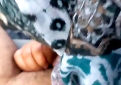 A Veiled Arab Girl Has Sex Anal In A Car