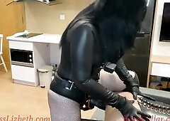 The mastix uses her schlong for punishing drills