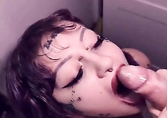 Obese beauties give the most good blowjobs and deedeelove is not an exception. After lengthy time out of cum alfxnow explodes and covers her face with