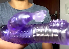 toying with my gf's electro-hitachi while she's at work.