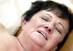 Curvy gilf pussyfucked from behind in advance of sucking dong