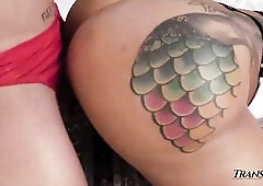 It's about that time ladies and gentlemen! Christmas time and our hotty Irina Chanell is willing for some giant weenie! We hope u lads are willin