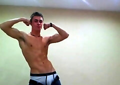 19yo American Twink Strips on Cam for You5gh