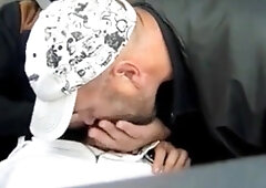 A Novara Graziano Fortina in auto spompina un 18enne 3