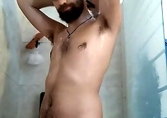 Fapping my cock in the bathroom