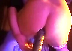 Phat ass white bitch loves huge cocks in fuckholes