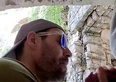 A French tourist gets deepthroated off by a Croatian in a destroyed fort