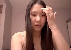 Adorable Japanese chick creates relaxing ASMR vibes