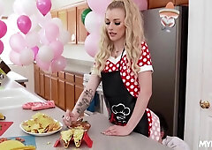 Modest Katie Morgan And Mckenzie Lee - Big Ass Smut