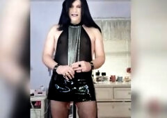 Sometimes I fantasize about being a Domina and having a stable of hawt youthful studs or maybe a valuable bulky woman or two worship me! It would be b