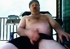 Beefy Daddy Strokes and Shoots0000