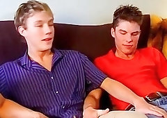 Young naked men in a dirty threesome