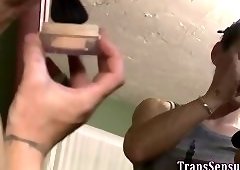 Trans lesbian eats pussy