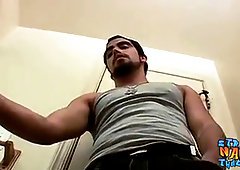 Bearded hetero thug Spanky wanks off his knob and cums