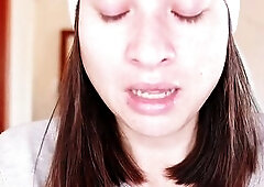I'm sick, my nose is full of snot that falls into my throat, it leaks down my nose until it reaches my lips, I blow my nose repeatedly at differe