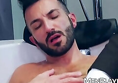 Bruno Max relieves stress by pounding Johnny Viper in the bath