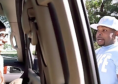 Mia Khalifa - big tits video