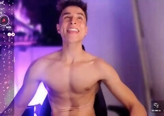 Twunk gets his pleasure on