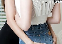 Yoga Sweetheart Eliza Ibarra Seduces Jill Kassidy & Jewelz Blu Into Lesbo Screw - A ANGEL KNOWS