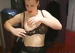 In this casting clip multiple youthful chicks present themselves seductively. The ebony gal in latex and nylons shows her titties on the red couch dur