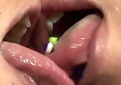 Fingered twink facialized