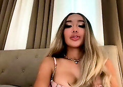 Big boobs russian milf toys her ass on webcam