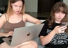 Nura_n_Sarah - Live Webcam Show 2026-05-01