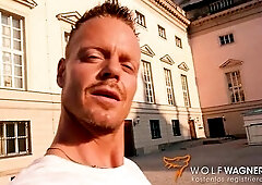 Bodo signed up on Wolf Wagner's dating site and Wolf Wagner personally organised a blind date with Jana Schwarz for him. This guy meets her in fr