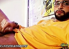 Colombian twink enjoys a big cock handjob and goes solo to unload