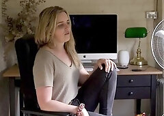 Charlie talks her way throughout what is involved with editing porn... all whilst sporting a serious hang over ;)