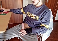 fitguywithbigdick in solo scene