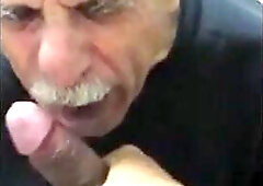 Old daddy give me blowjob and eat my cum 25
