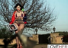 The pair uses their toes to please every other's holes. The explicit actions of thrusting their toes and shrimping Iterate un