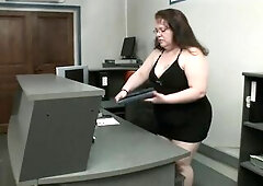 Amazinbg big beautiful woman Swallows Large Weenie 4860