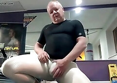 Uncut guy gets it on in Arroyman gear at the gym