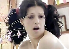 The incredible adventure of Sheila, a comic book heroine who suddenly becomes a woman in flesh... The hotty, after a series of adventures, discovers w